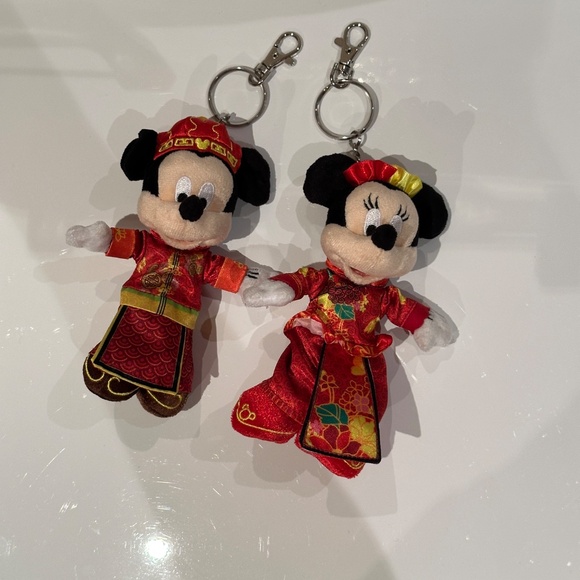 Authentic Disney Hong Kong Disneyland New Year Mickey & Minnie Plushie Keychain - Picture 6 of 6